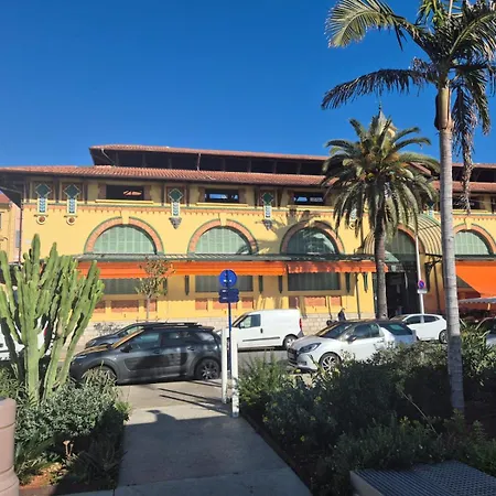 Azur One Bedroom Apartment In Central Menton